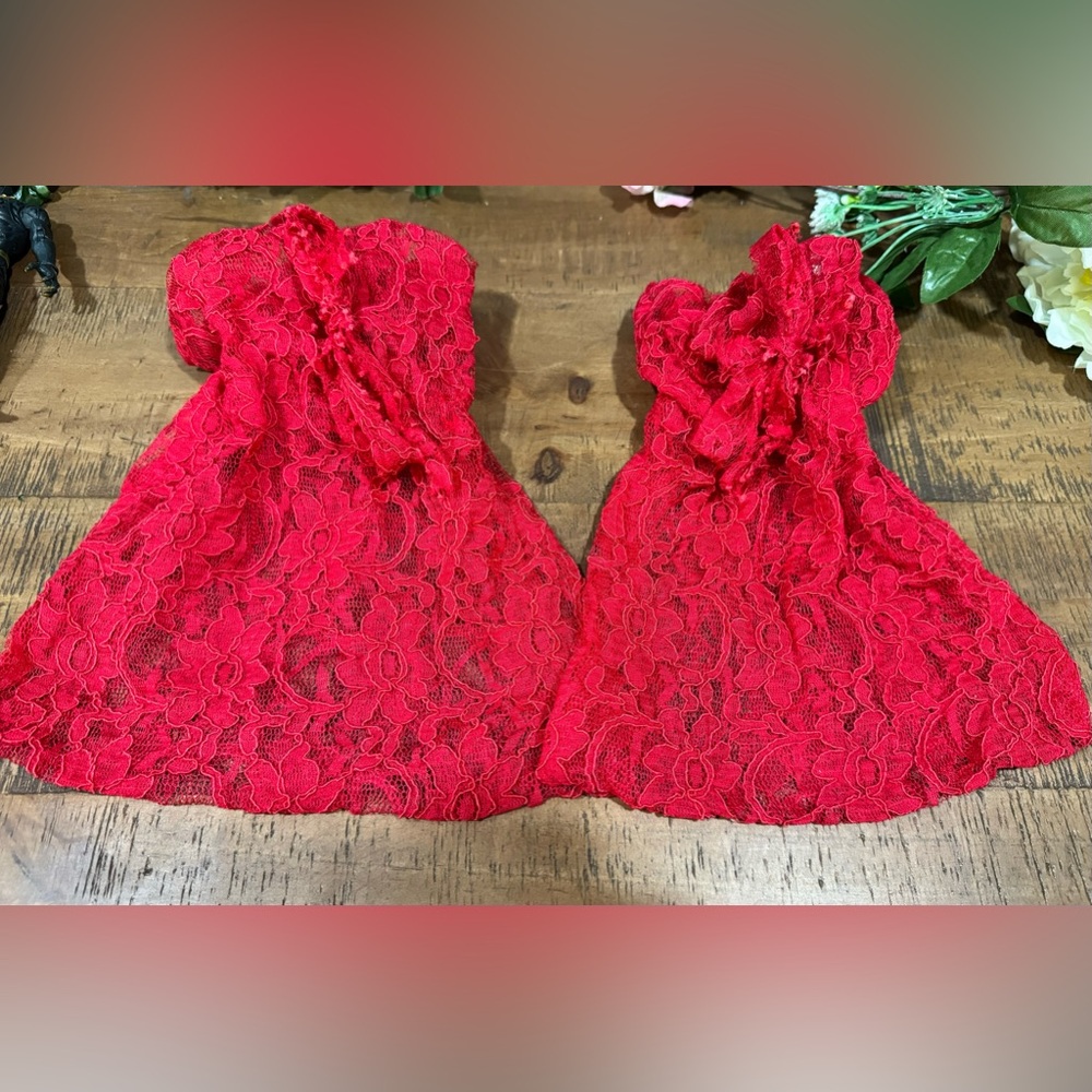 Set of 36 Red laced drawstring bags